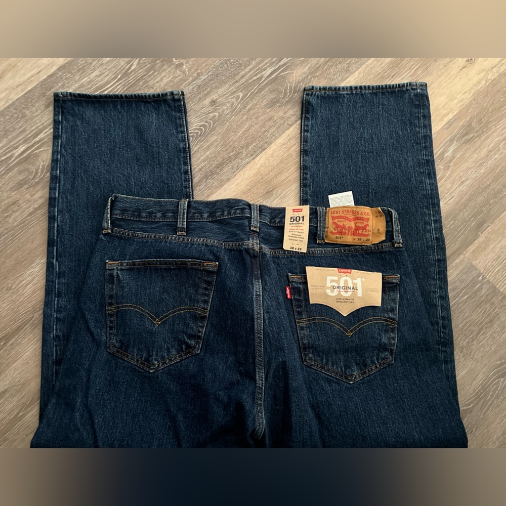 Levi’s 501 Jeans - Picture 5 of 5